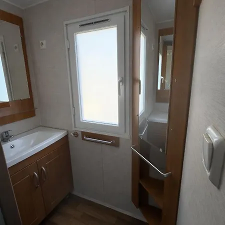 Mobil-home Avec Grande Terrasse Couverte Hourtin