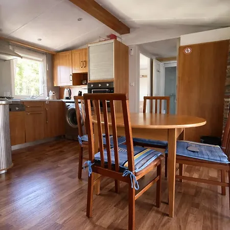 Mobil-home Avec Grande Terrasse Couverte * Hourtin